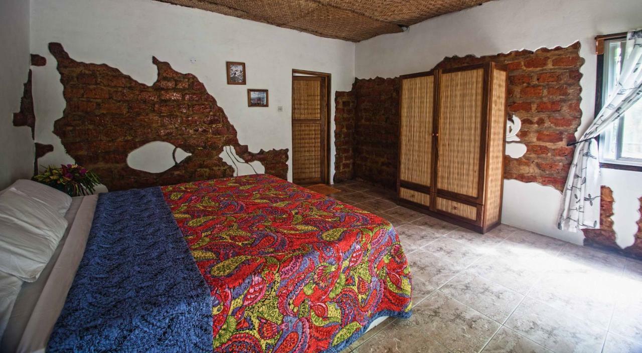 Footsteps Eco-Lodge Gunjur المظهر الخارجي الصورة