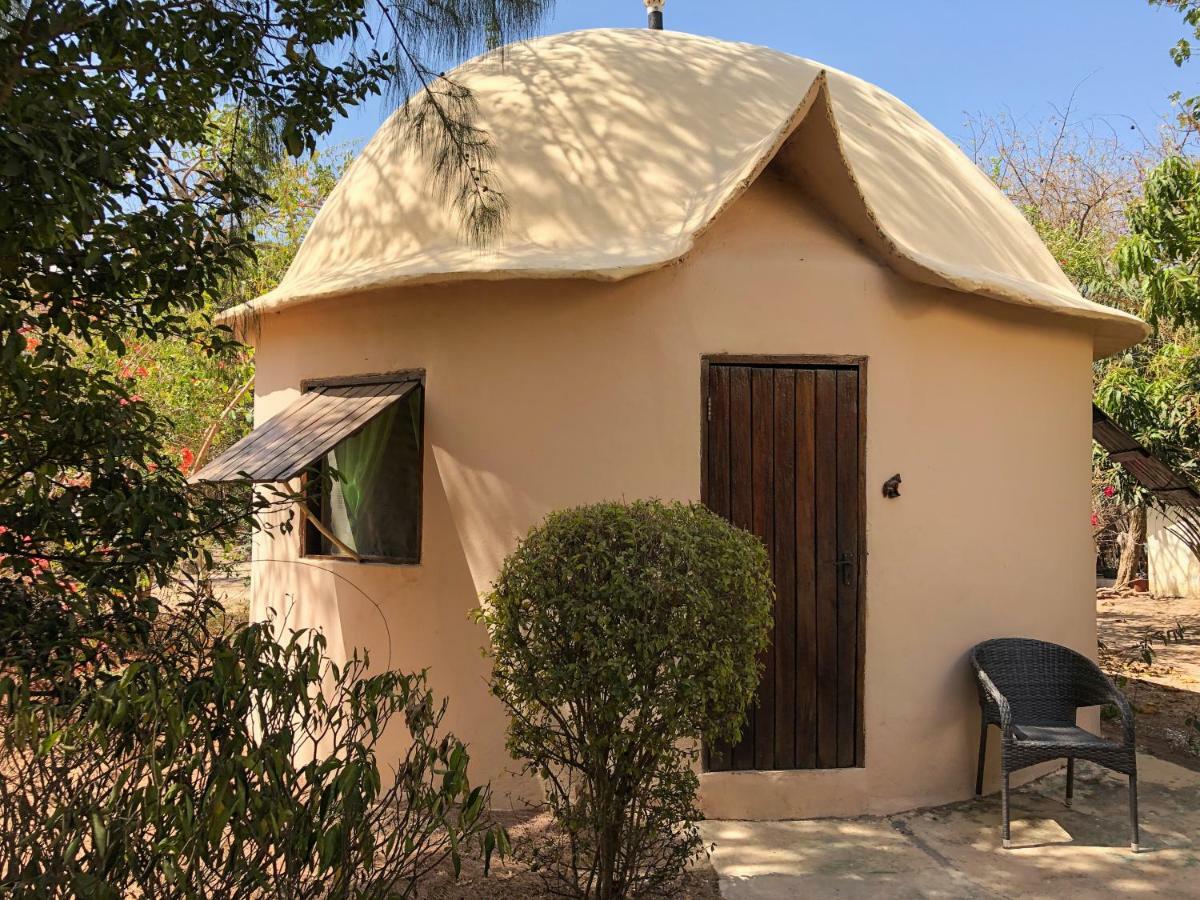 Footsteps Eco-Lodge Gunjur المظهر الخارجي الصورة